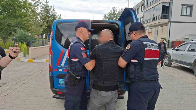 Sakarya'da uyuşturucu şüphelisinden jandarmaya olay sözler: Limon tuzunu ayırt edemiyorlar