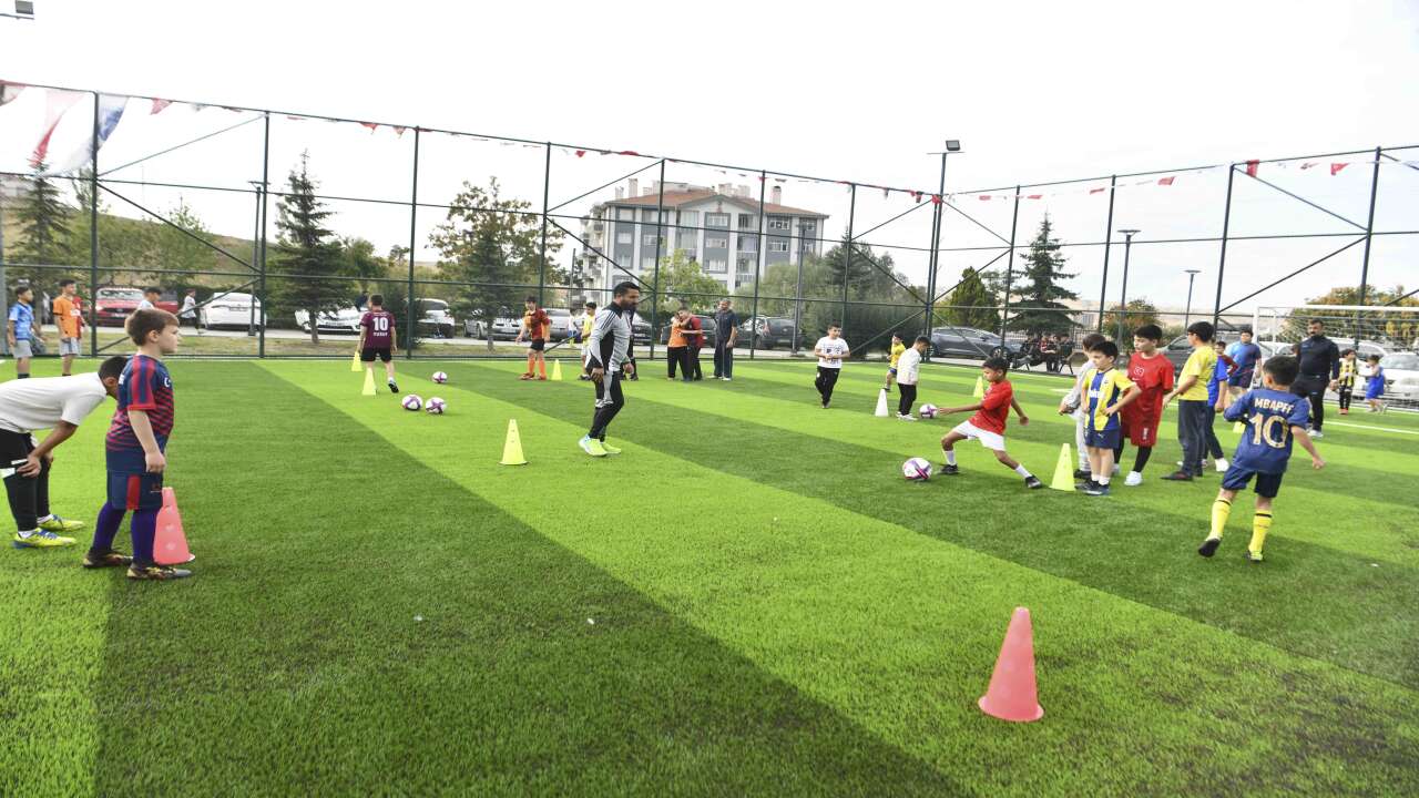 ABB’den çocuklara ücretsiz spor kursu: 6-16 yaş arasındaki çocuklar yararlanabiliyor