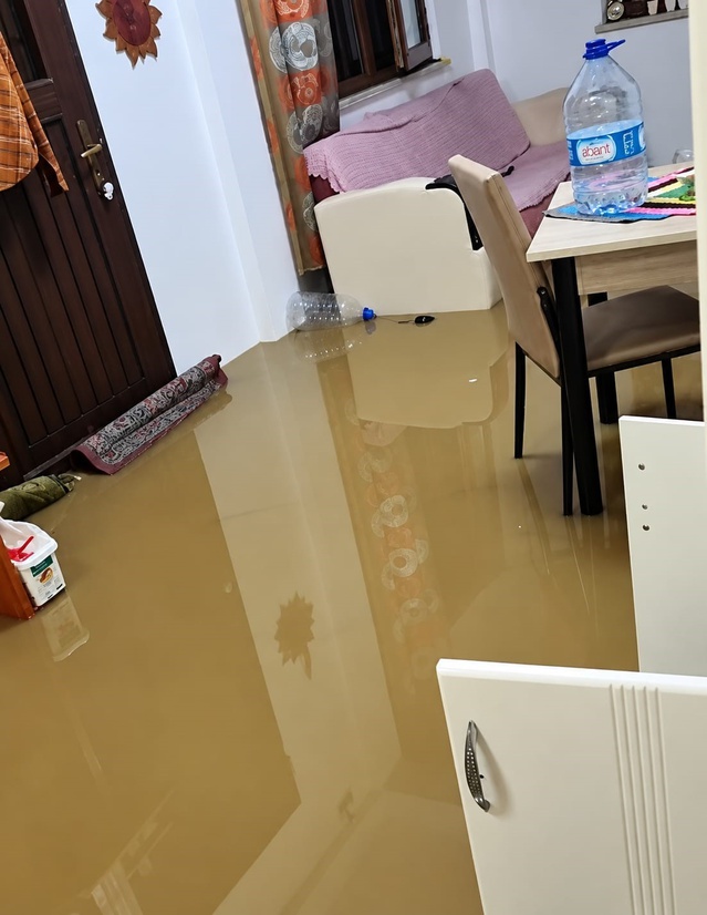 Düzce Akçakoca'da Esmahanım köyünde yağmur nedeniyle evleri su bastı, can kaybı yok