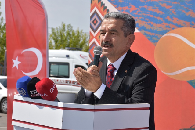Şırnak'ta 5. Cudi Cup Tenis Turnuvası'nda Arslan ve Germanova teklerde birinci oldu