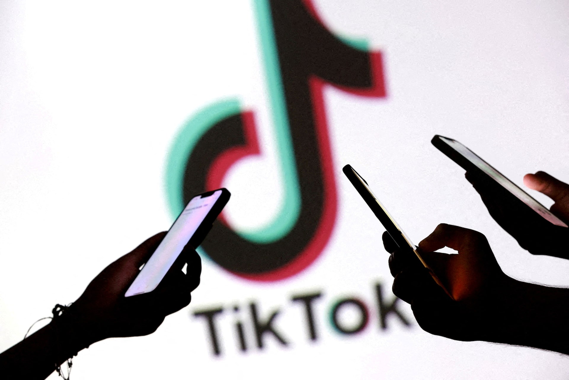 Japon seslendirme sanatçısından TikTok'a yapay zeka davası. "Sesimizi kopyalayıp bizi ezemezler"