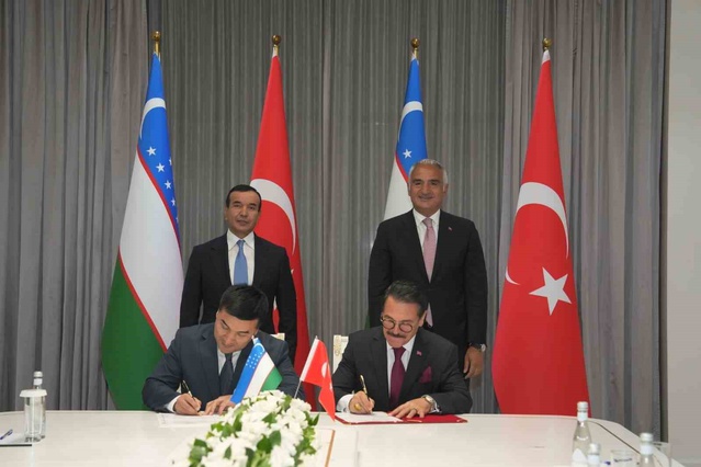 Bakan Ersoy'un Taşkent temaslarında kültür iş birliği mutabakat zaptı imzalandı