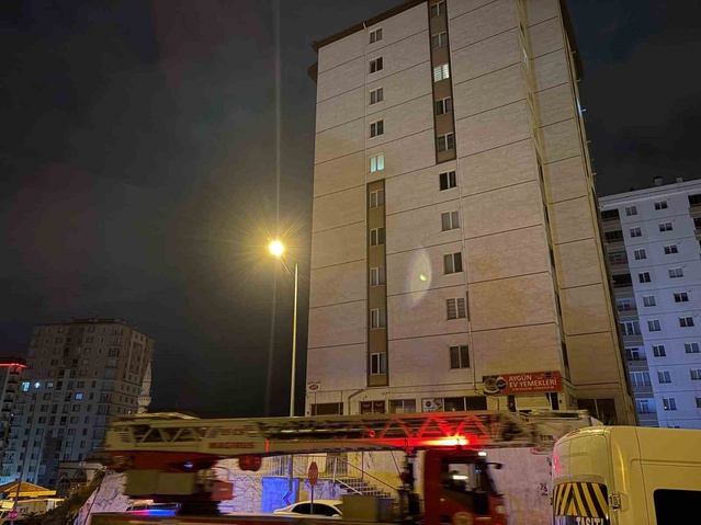Kayseri Talas'ta 10 katlı binadaki duman tahliye edildi, yaralanan olmadı