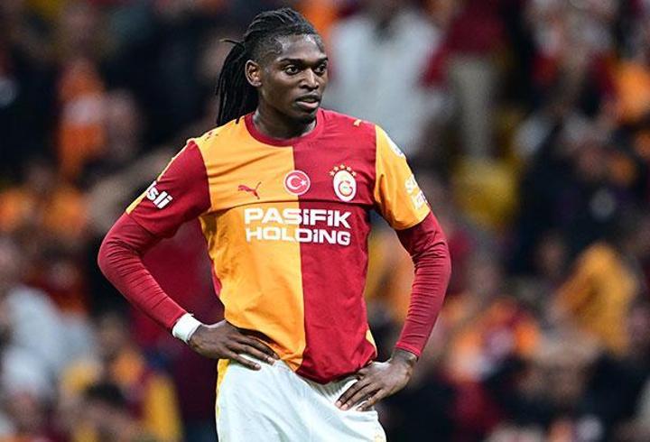 Rafael Laao'yu yerden yere vurdu: Tatildeymiş gibi