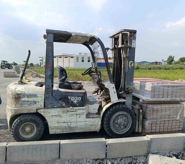 Osmaniye'de 168 saatlik incelemeyle forklifti çalan 3 şüpheli yakalanıp tutuklandı