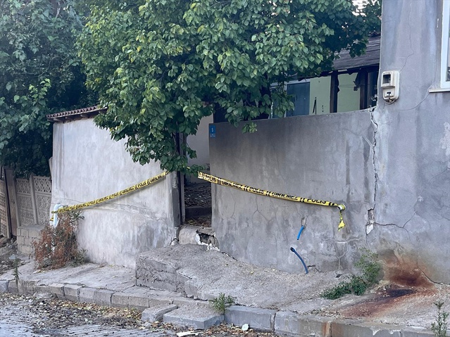 Tekirdağ Hayrabolu'da 20 gündür haber alınamayan 54 yaşındaki kişi evinde ölü bulundu