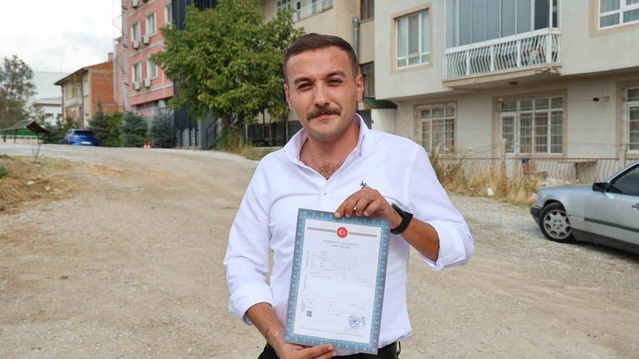 Kırşehir'de otobüs şoförü, metruk mezarlık arazisini kendine mezar yeri yapacak