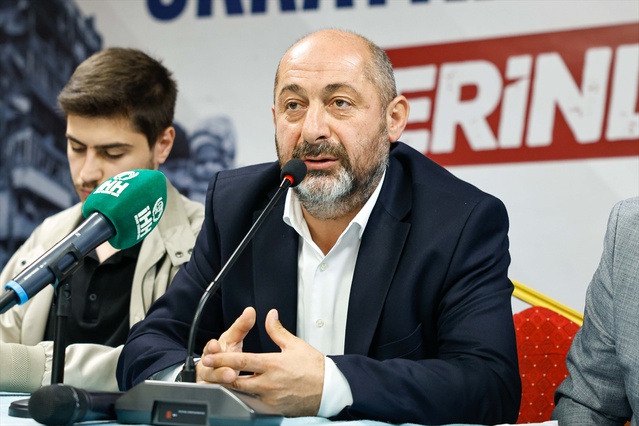 İHH ve STK'ler Ukrayna'ya yardım koridoru çağrısı yaptı, Oleşki'de 2 bin kişi kaldı