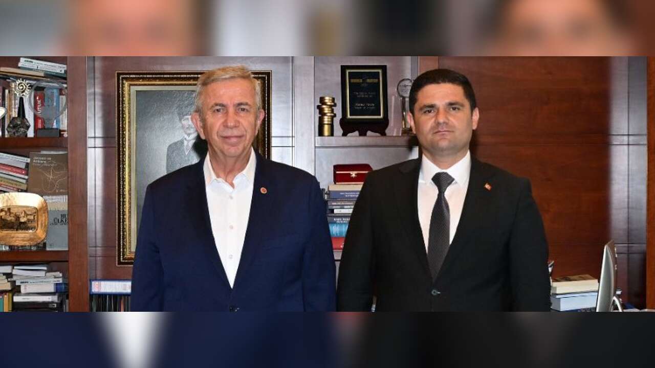 Şereflikoçhisar Belediye Başkanı Koçak, partisinden istifa etti