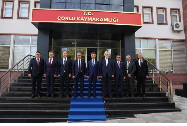 Memet Aslan, Çorlu'daki OSBÜK toplantısında ortak akılla kalkınma mesajı verdi