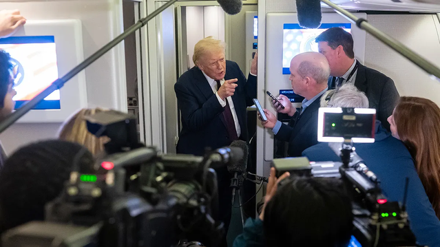 Beyaz Saray, Trump'ın Tennessee ziyareti için CNN yerine Real America's Voice'u seçti