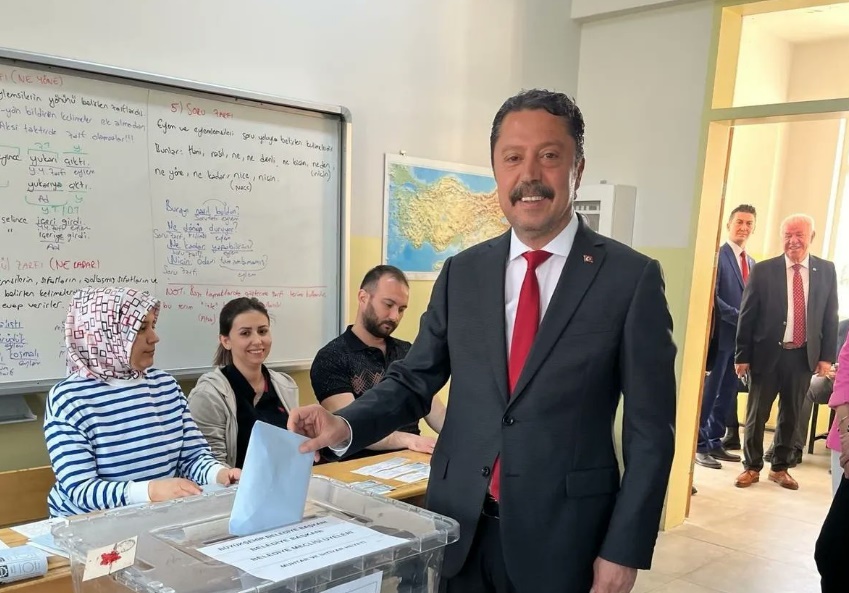Mansur Yavaş'ın ardından bir istifa daha! Beypazarı Belediye Başkanı partisinden istifa etti