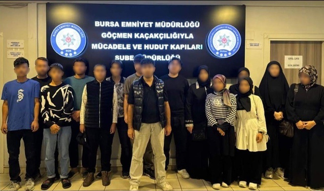 Bursa'da iki ilçede 10 yabancı uyruklu yakalandı, 2 şüpheli gözaltına alındı