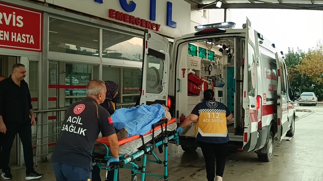 Adana Kozan'da otomobille çarpışan motosikletin 17 yaşındaki sürücüsü hastanede öldü