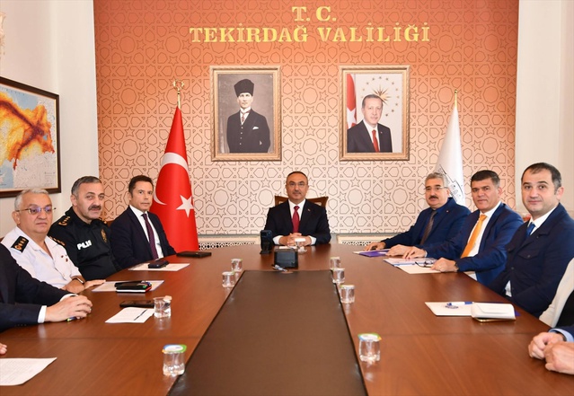 Vali Soytürk, üniversite öğrencilerinin ulaşımını Tekirdağ'da masaya yatırdı
