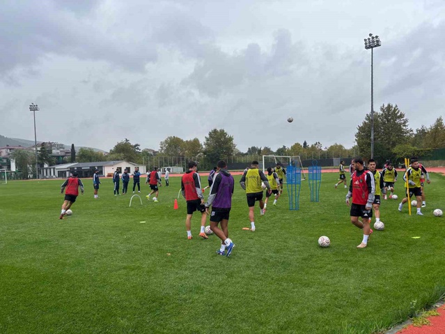 Selçuk İnan, 4-1'lik İtalya yenilgisi sonrası milli oyunculara destek çağrısı yaptı