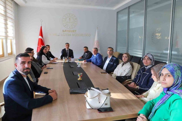 Bayburt'ta öğrencilere psikososyal destek için iki toplantı yapıldı