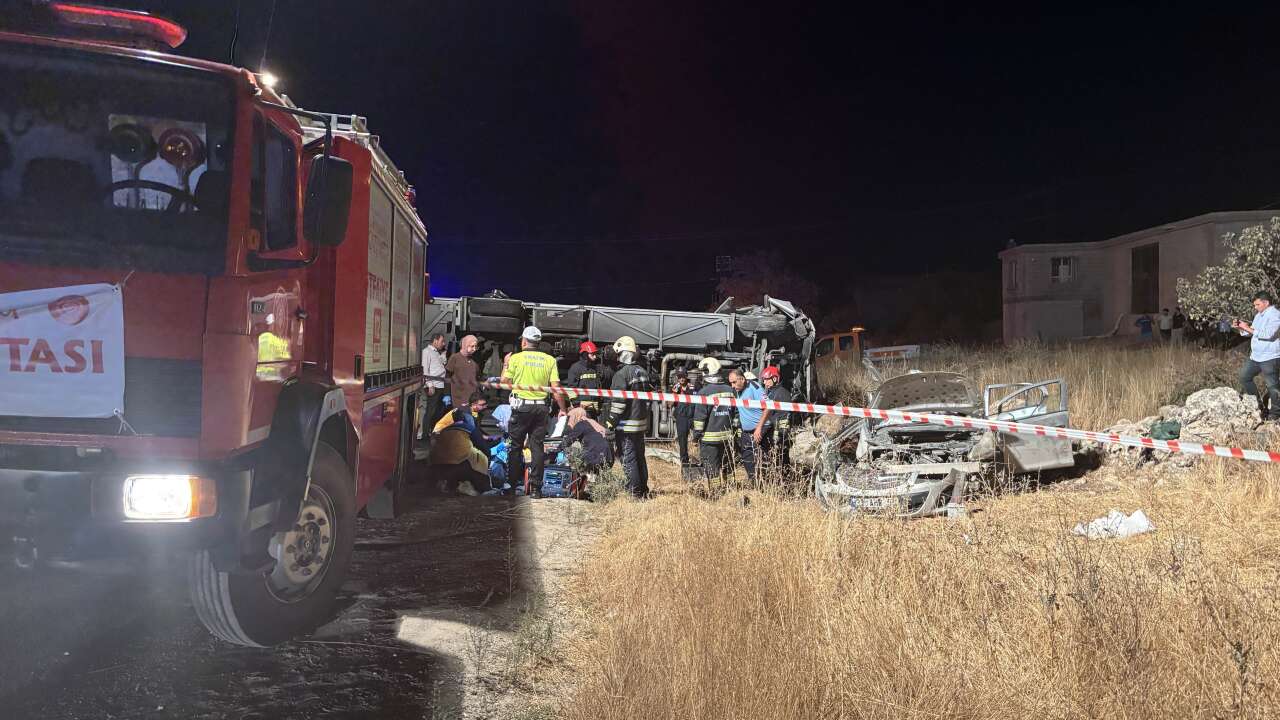 Gaziantep'te korkutan kaza: 5 ölü 13 yaralı