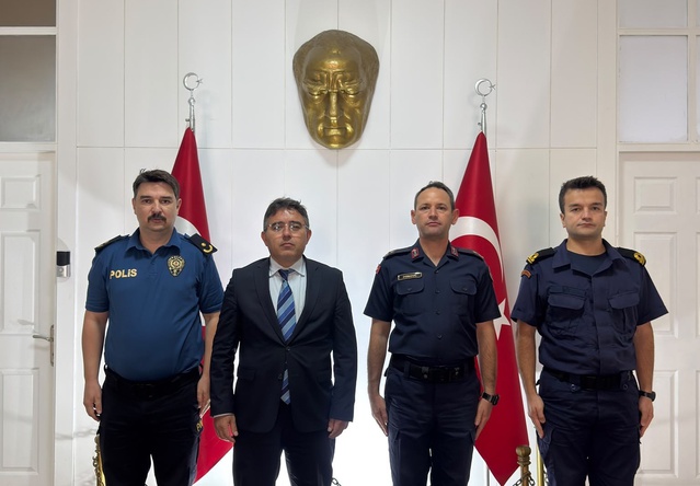 Marmaris'te Kaymakam başkanlığındaki toplantıda okul güvenliği tedbirleri görüşüldü