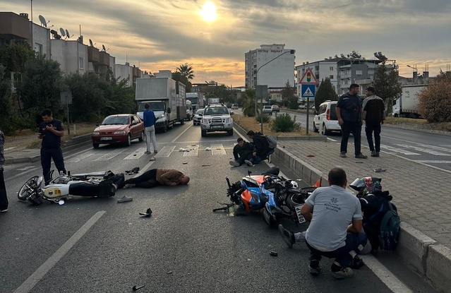Aydın Efeler'de iki motosiklet çarpıştı, kazada 3 kişi yaralandı
