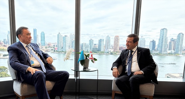 Ertuğruloğlu, New York'ta TDT Genel Sekreteri Ömüraliyev'e başarılar diledi