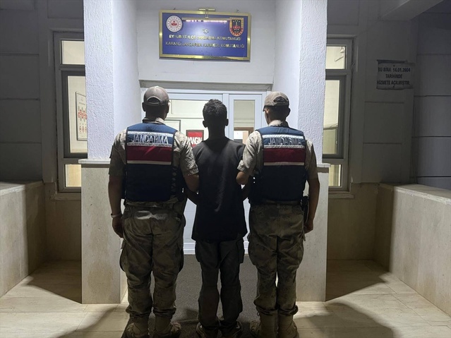 Şanlıurfa'da göçmen kaçakçılığı iddiasıyla 20 şüpheli gözaltına alındı