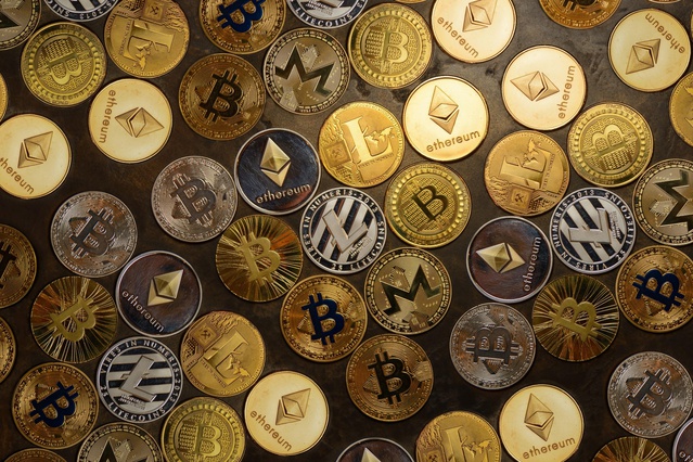 Kripto piyasasının iki önemli veri platformu birleşiyor