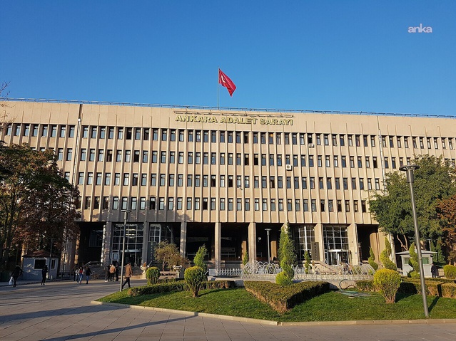 Ankara'da 45 şüpheliye yasa dışı bahis operasyonu düzenlendi, 36'sı gözaltına alındı.