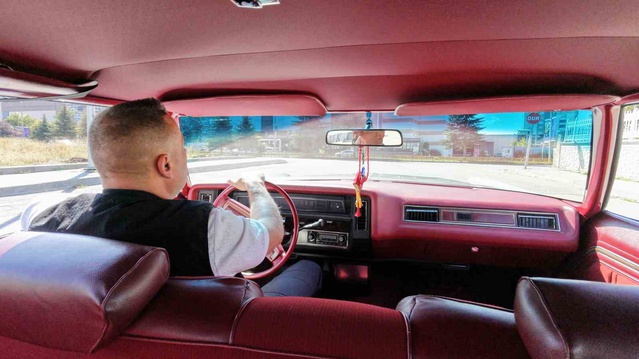 Erzurum'da 53 yıllık Chevrolet, Türkeş'in ilk sahibi olduğu araç olarak biliniyor