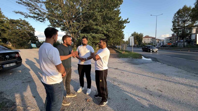 Sakarya Adapazarı'nda sahipli köpek saldırısına uğrayan vatandaş kornayla kurtuldu