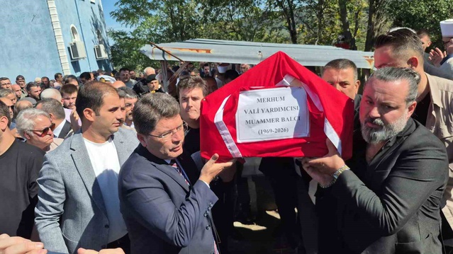 Kalp krizi sonucu ölen 57 yaşındaki Zonguldak Vali Yardımcısı Balcı, Bartın'da defnedildi