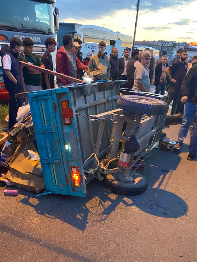 Tekirdağ Kapaklı'da tırla çarpışan 3 tekerlekli motosiklet sürücüsü Çerkezköy'de öldü