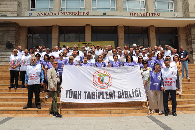 TTB, 28-30 Eylül'deki hekim eylemine destek vererek kamu otoritesine çözüm çağrısı yaptı