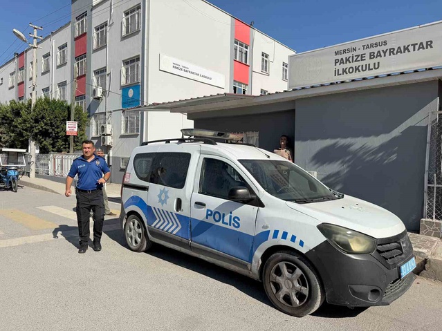 7 yaşındaki öğrencinin çantasından tabanca çıktı, babası gözaltına alındı