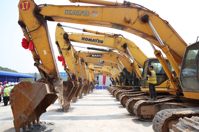 Çin'de imalat dışı PMI eylülde 1,2 yüzde puan artıp 50,2 ile eşik üstüne çıktı
