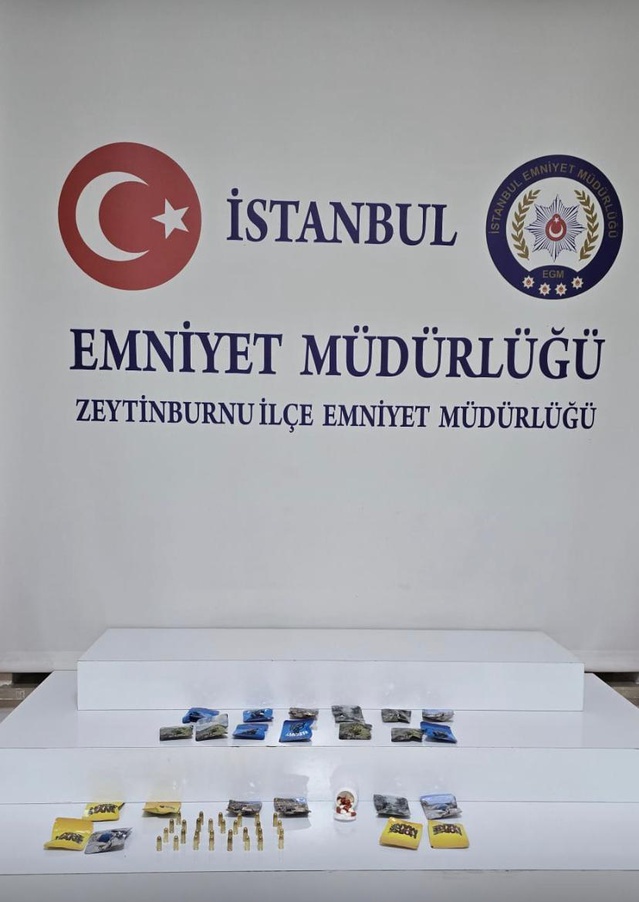 Zeytinburnu'nda durdurulan araçta 6 kilo 650 gram kokain çıktı, 2 şüpheli tutuklandı