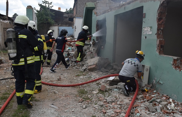 Bayburt ve Gümüşhane'de deprem tatbikatı yapıldı, Kelkit'te 190 personel görev aldı
