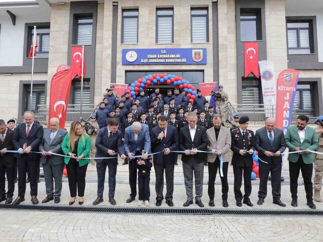 Kütahya Simav'da jandarma hizmet binası Vali Işın'ın katılımıyla açıldı