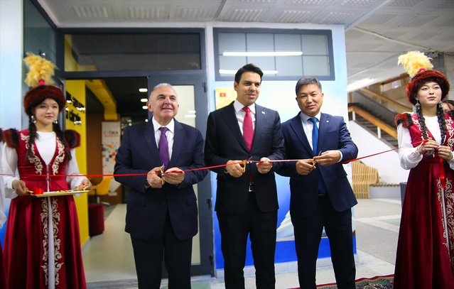 TİKA, Bişkek'te gençlerin teknoloji ve dijital erişimini güçlendirecek merkezi açtı