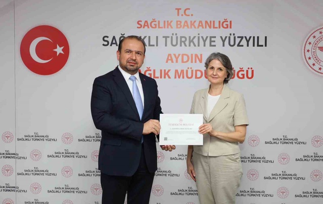 Aydın'da aile hekimlerine eğitim verildi, eğitmenlere teşekkür belgesi takdim edildi