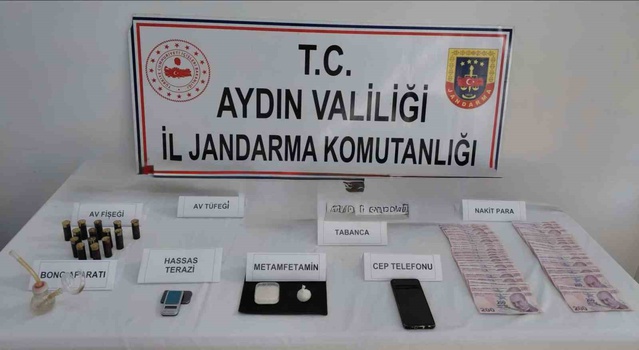Aydın Kuşadası'nda 1 kişi gözaltına alındı, 13 bin TL ve uyuşturucu ele geçirildi
