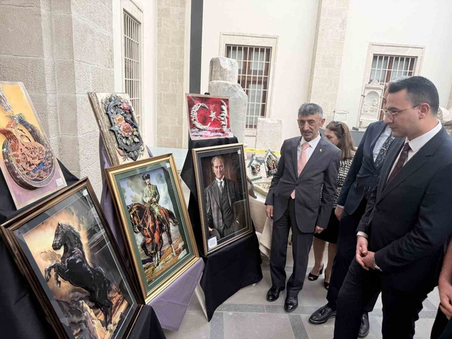 Cezaevindeki hükümlülerin el emeği 198 eser Tarsus Müzesi'nde görücüye çıktı