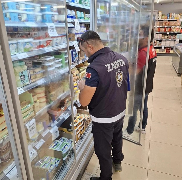 Amasya Göynücek'te gıda işletmelerine zabıta ve tarım ekiplerince denetim yapıldı