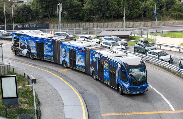 İETT, Neşet Ertaş'ın vefatının 14. yılında metrobüs ve otobüsleri özel tasarladı