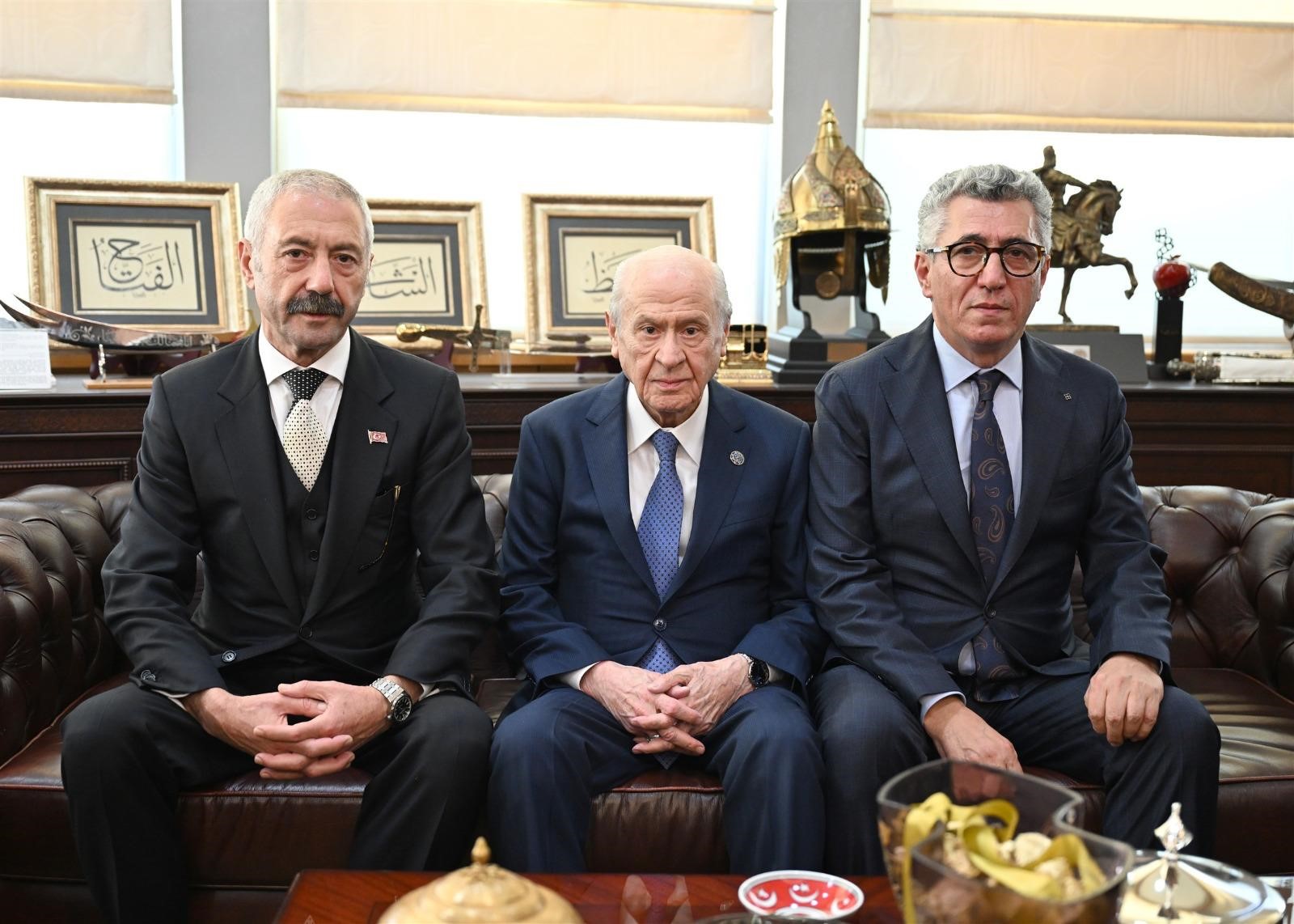 Bahçeli, Sarallar ve Şahinler aileleri ile buluştu. "Tarihi bir kucaklaşma"