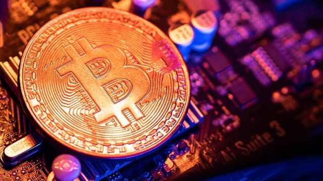 Bitcoin madencisi borcunu ödedi
