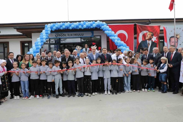 Kütahya Simav'da 40 milyon liralık yatırımla yeni ilkokul açıldı