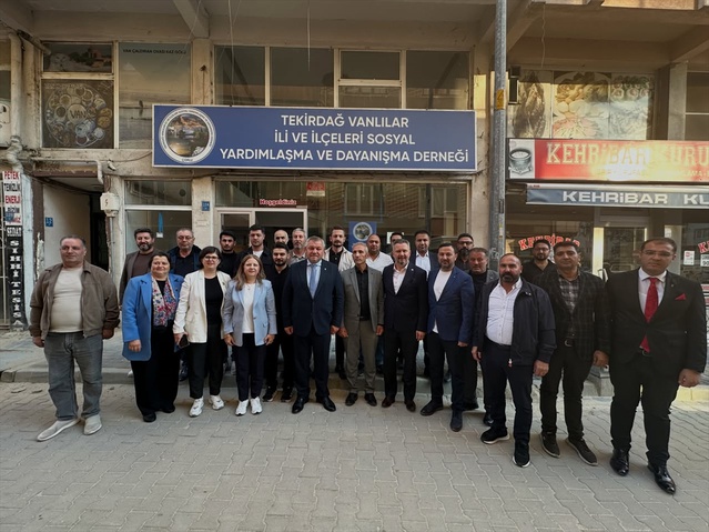 AK Parti Tekirdağ Milletvekili Özcan, Çorlu'da esnafın taleplerini dinledi