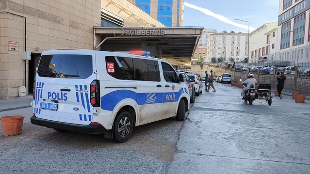 Siirt'te fıstık toplamaya giden patpat devrildi, 7 kişi yaralandı
