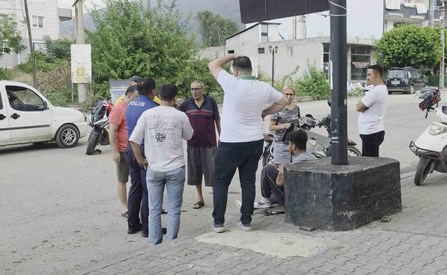 Payas'ta 2 motosiklet çarpıştı, genç sürücü yaşlı adama 'Dayı öyle yola çıkılır mı' dedi